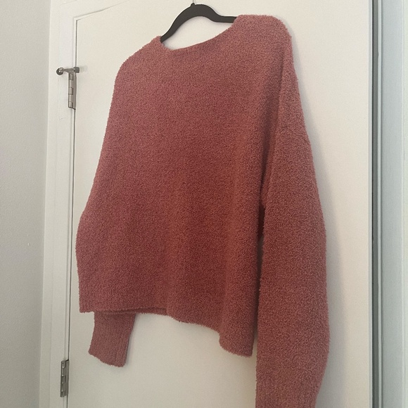 π Abercrombie & Fitch Soft A&F Collection V Neck Fleece Sweater π - Picture 7 of 8